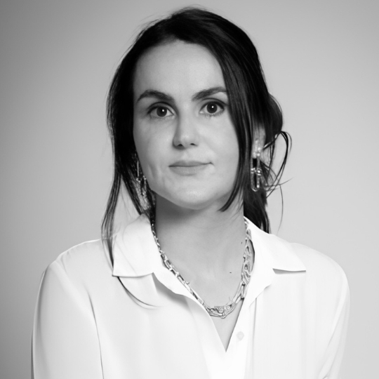 Noara Pozzer — Gestão de Processos e Marketing